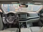 interiorFront