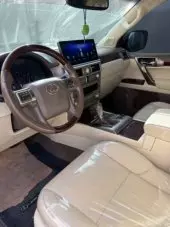 interiorFront