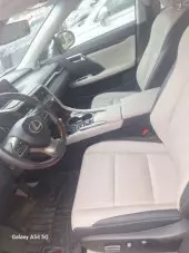 interiorFront