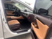 interiorFront
