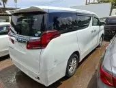 car Right Back