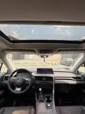 interiorFront