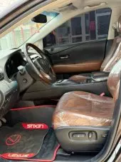 interiorFront