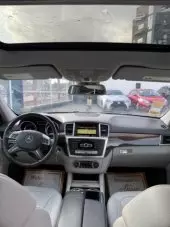interiorFront