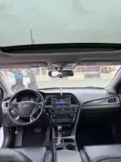 interiorFront