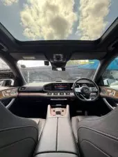 interiorFront