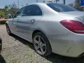 car Right Back