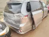 car Right Back