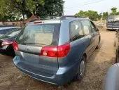 car Right Back