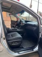 interiorFront