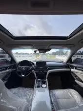 interiorFront