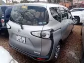 car Right Back