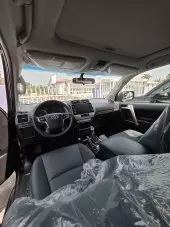 interiorFrontWideShot