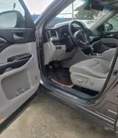 interiorFront