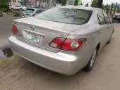 car Right Back