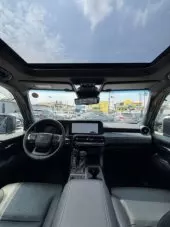 interiorFront