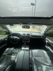interiorFront