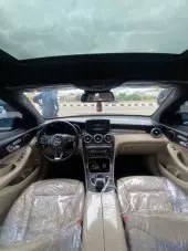 interiorFront