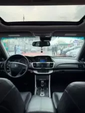 interiorFront