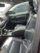 interiorFront