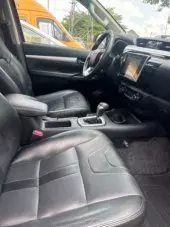 interiorFront