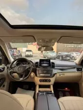 interiorFront
