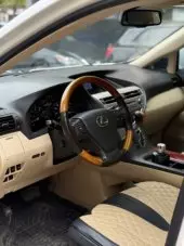 interiorFront