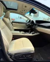 interiorFront