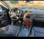 interiorFront