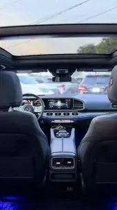 interiorFront