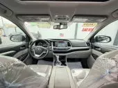 interiorFront