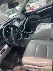 interiorFront
