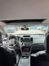 interiorFront