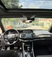 interiorFront