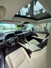 interiorFront