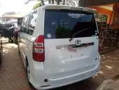 car Right Back