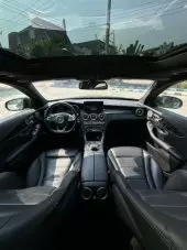 interiorFront
