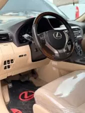 interiorFront