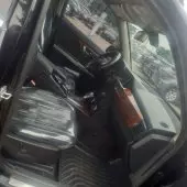 interiorFront