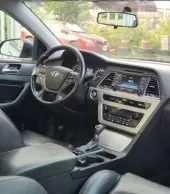 interiorFront