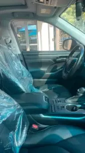interiorFront