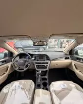 interiorFront