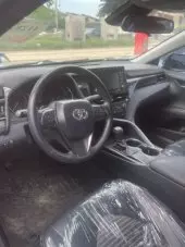 interiorFront