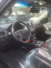 interiorFront