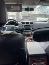 interiorFront