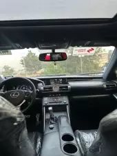 interiorFront