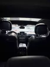 interiorFront