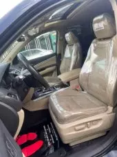 interiorFront
