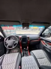interiorFront