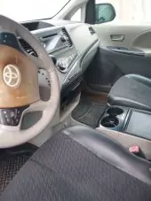interiorFront
